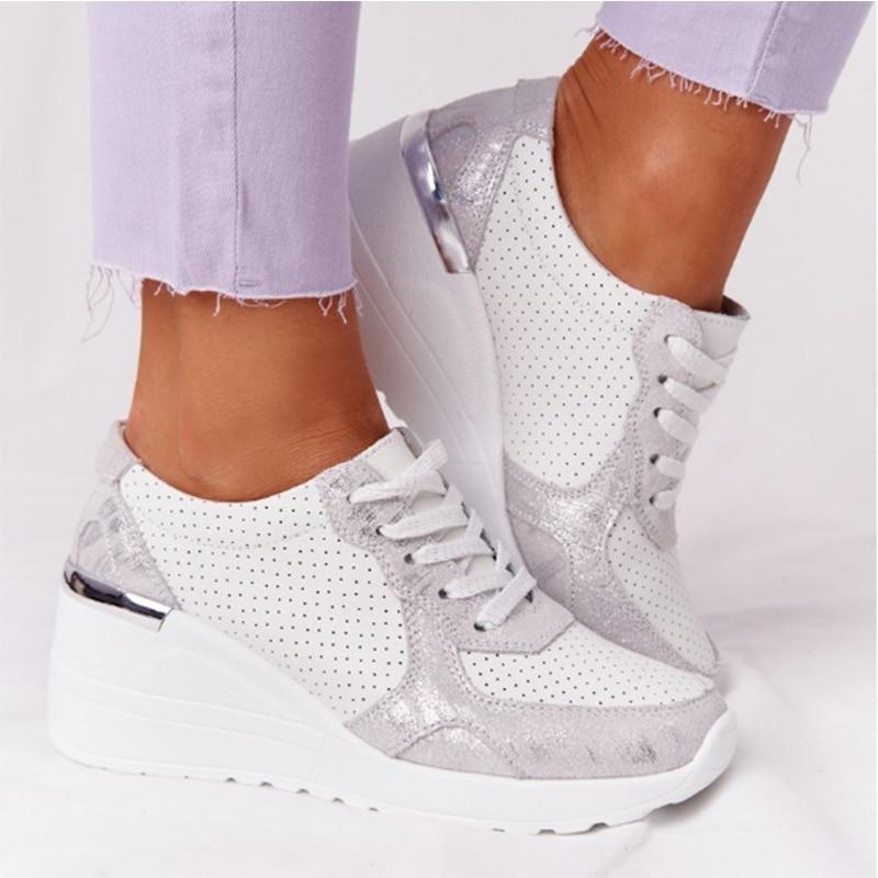 Clara – Damskie sportowe sneakersy na koturnie