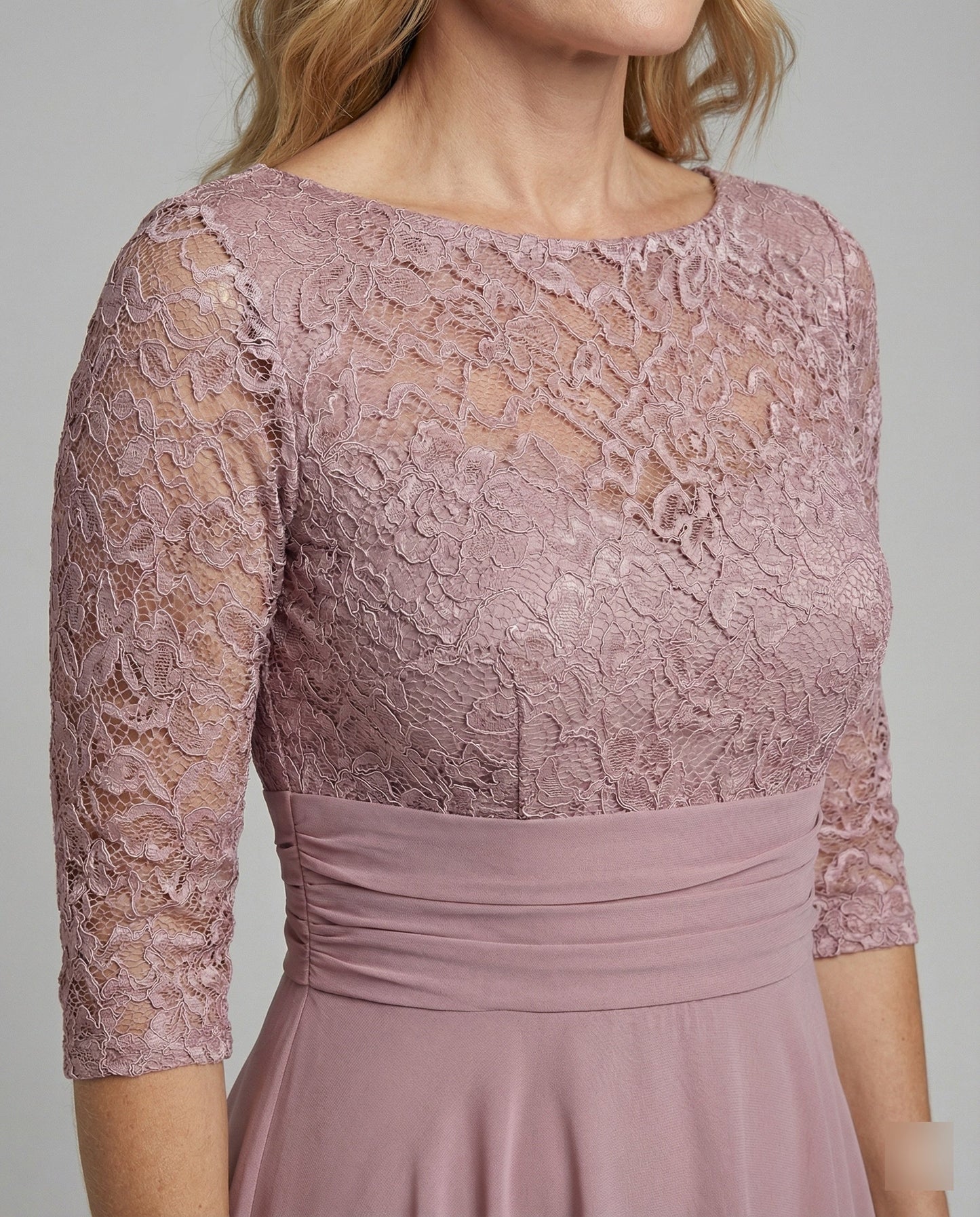 Gabriele – Elegant Loose Fit Chic  Dress for Women - Image 3