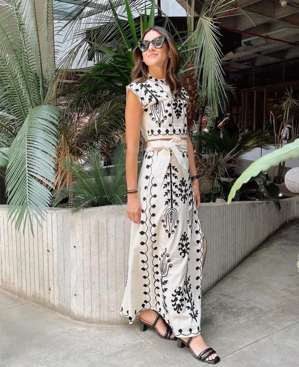 Leona – Sleeveless Wedding Guest Dress - Image 1