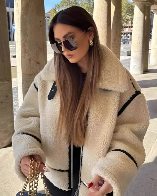 Clara – Stylowa kurtka z miękkiej tkaniny damska