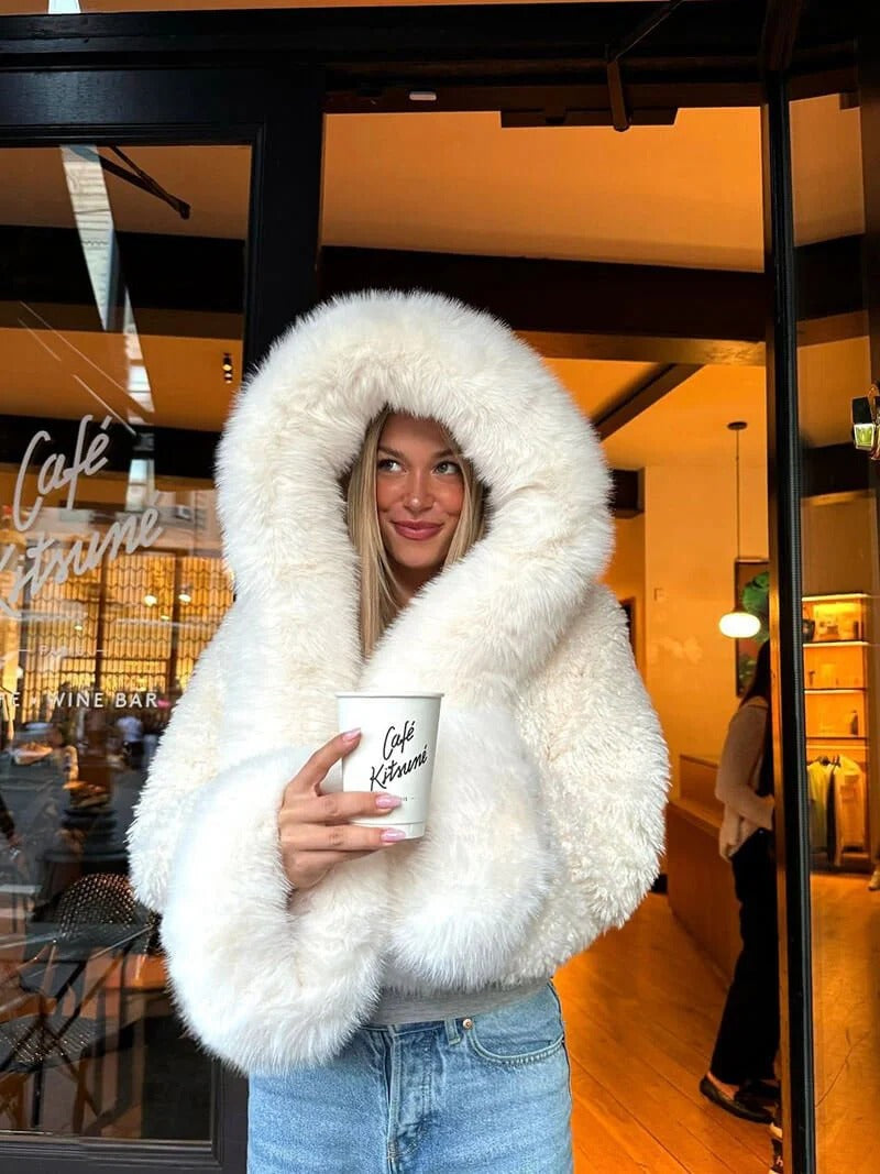 Damska kurtka z kapturem w stylu oversize z futerkiem | L&V - 1 - Livia-Moda