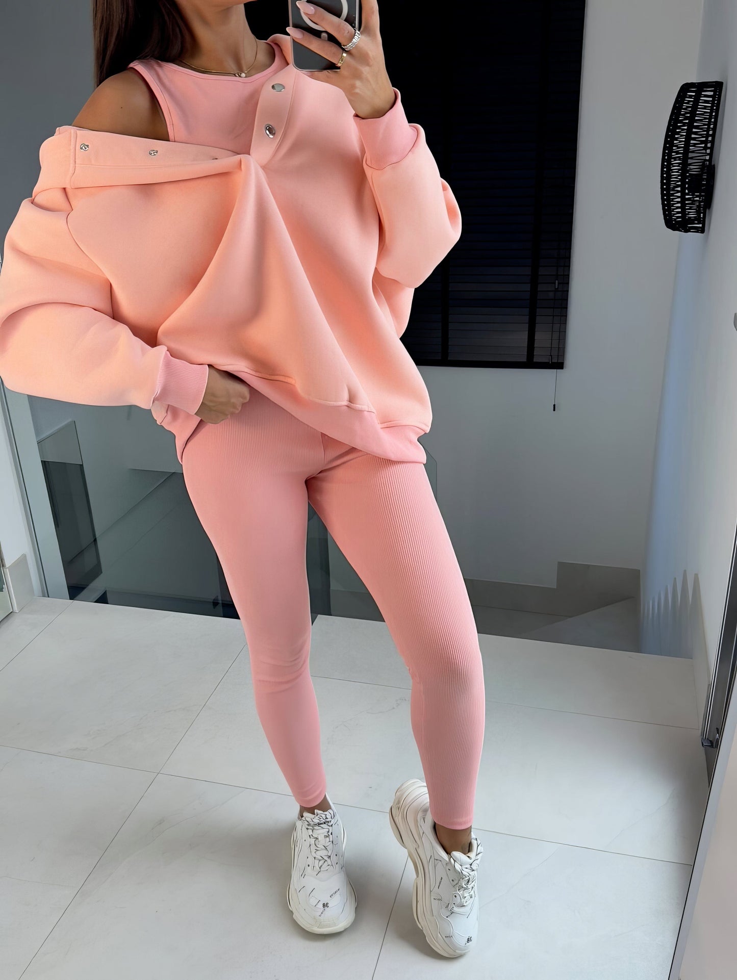 Lena – Damski Dres Dwuczęściowy z Bluzy Oversize i Legginsów