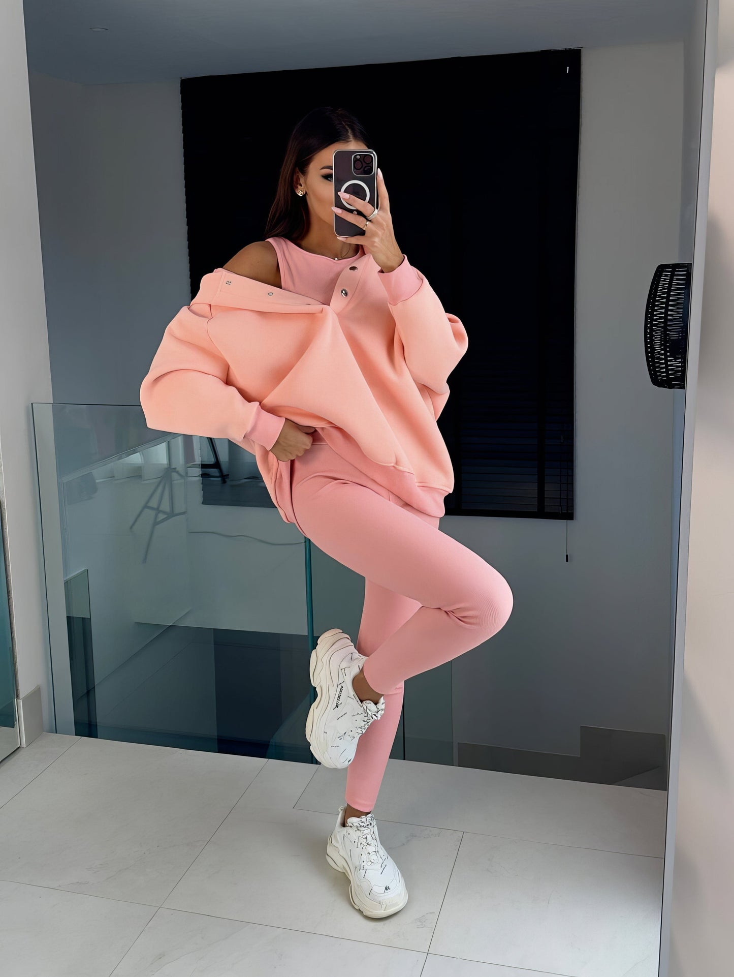 Lena – Damski Dres Dwuczęściowy z Bluzy Oversize i Legginsów