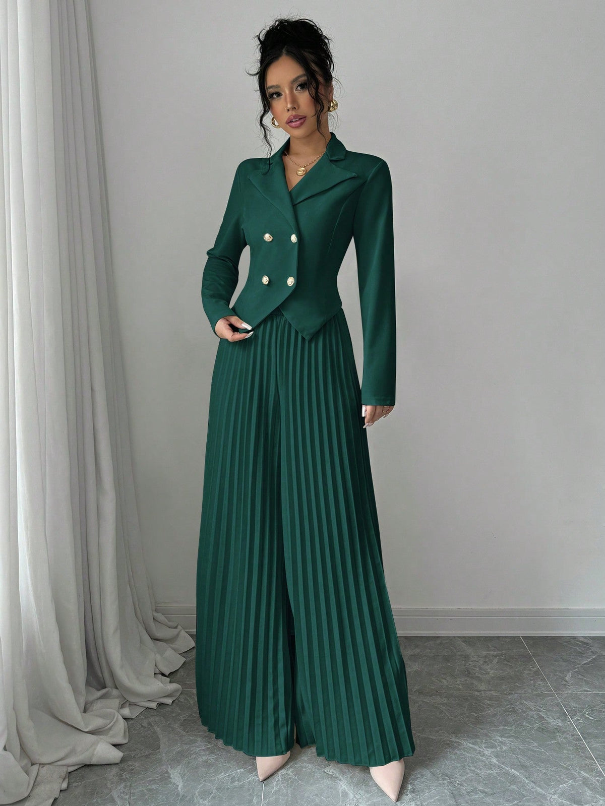 Melanie – Stylish Pleated Double-Breasted Jumpsuit - Image 10