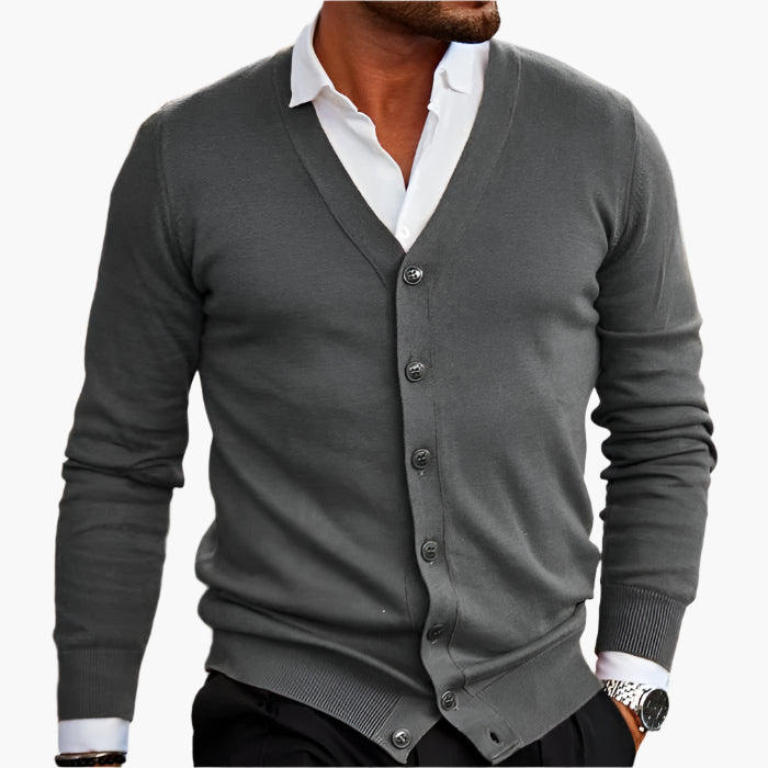 Męski sweter z dekoltem w serek, zapięciem na guziki z przodu i kieszeniami - J&B; - 7 - Livia-Moda