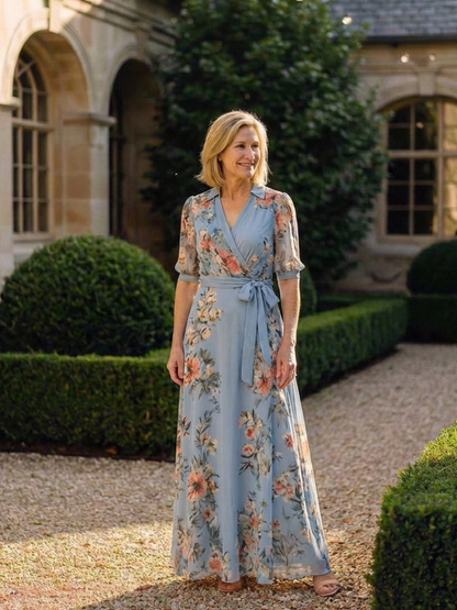 Ingrid – Damenkleid mit Blumenmuster und V-Ausschnitt - Image 5